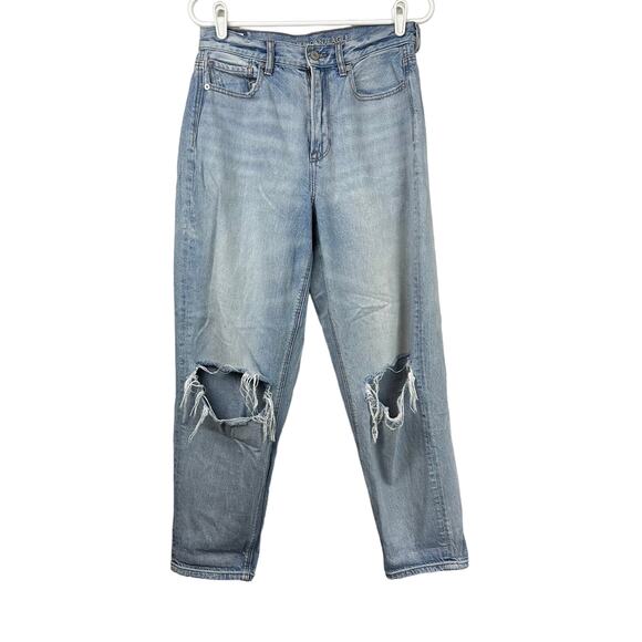 American Eagle Relaxed Mom Jeans Busted Knees 6 Light Wash - Picture 1 of 13